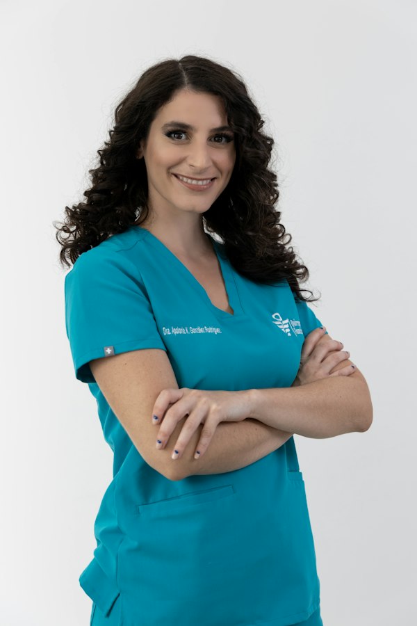 Dr Lena Kim